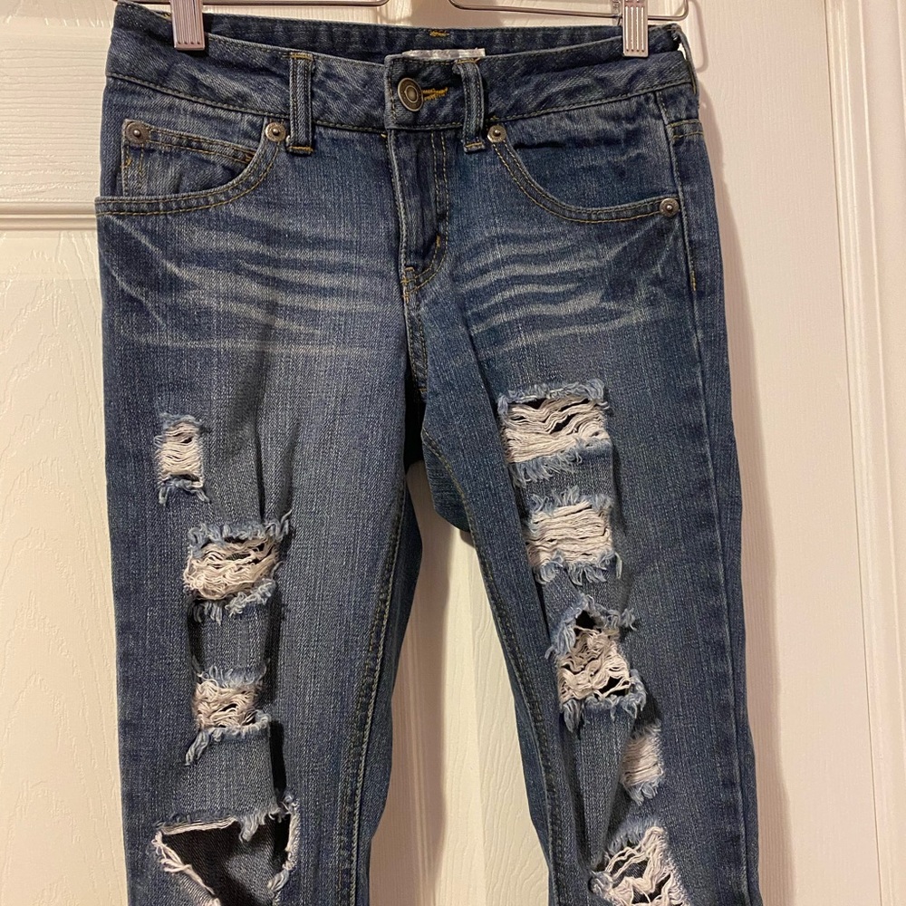 Jeans - Picture 2 of 3